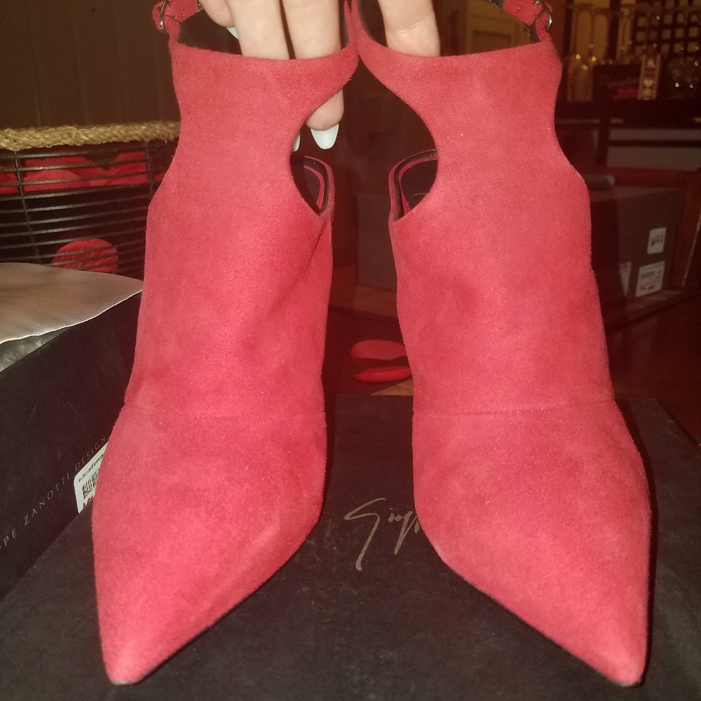 Giuseppe Zanotti Yvette Suede Mod Bottie